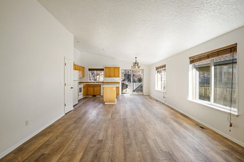 Tiny photo for 16470 Cassidy Drive, La Pine, OR 97739 (MLS # 220210506)