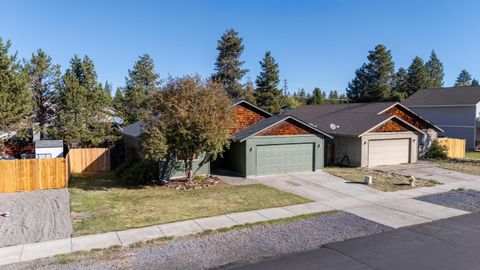 Tiny photo for 16470 Cassidy Drive, La Pine, OR 97739 (MLS # 220210506)