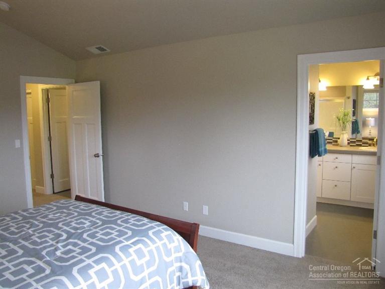 Reed Pointe - Residential