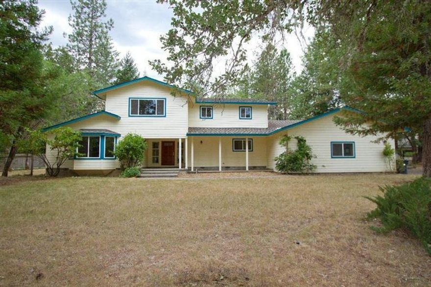 Outstanding Home and Neighborhood. Located in the Becklin Subdivision, this wonderful home features; 5 bedrooms, 3.5- baths, approx 3919 sf, 2.5 acres, hardwood floors, cherry cabinets and slab granite counters in kitchen, large island, pantry, spacious family room with high vaulted pine ceilings and pellet stove, bonus screened in room, 2 masters one on ground level and one upstairs, hall bath has claw foot tub, in-ground pool, green house, guest house and shop, extra parking under carport, recently remodeled with new interior exterior paint, flooring, and new appliances, there's so much here.