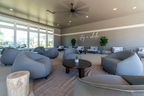 Tiny photo for 3095 NE Nipper Road, Bend, OR 97701 (MLS # 220212917)