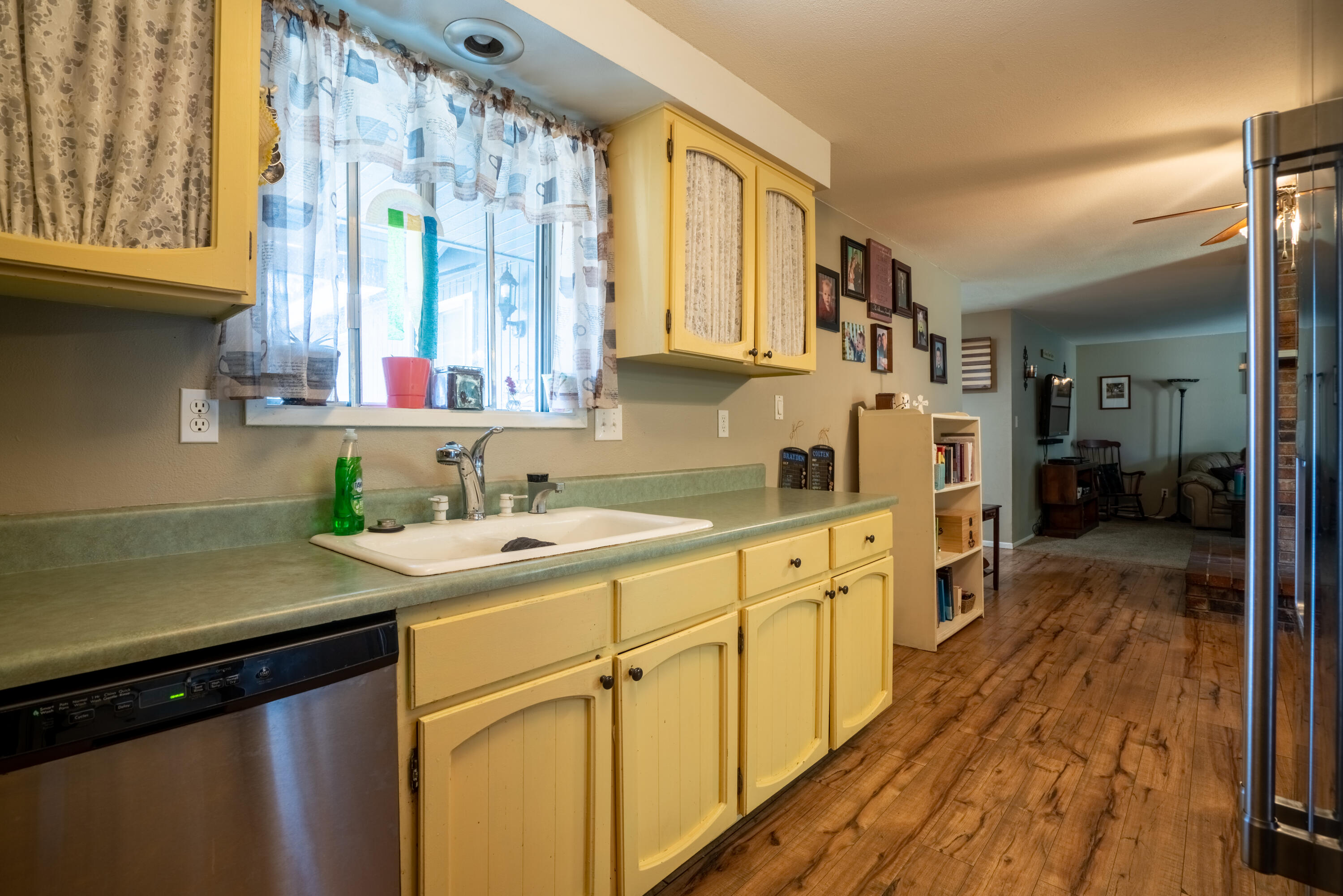 Valley Estates Unit No 2 - Residential