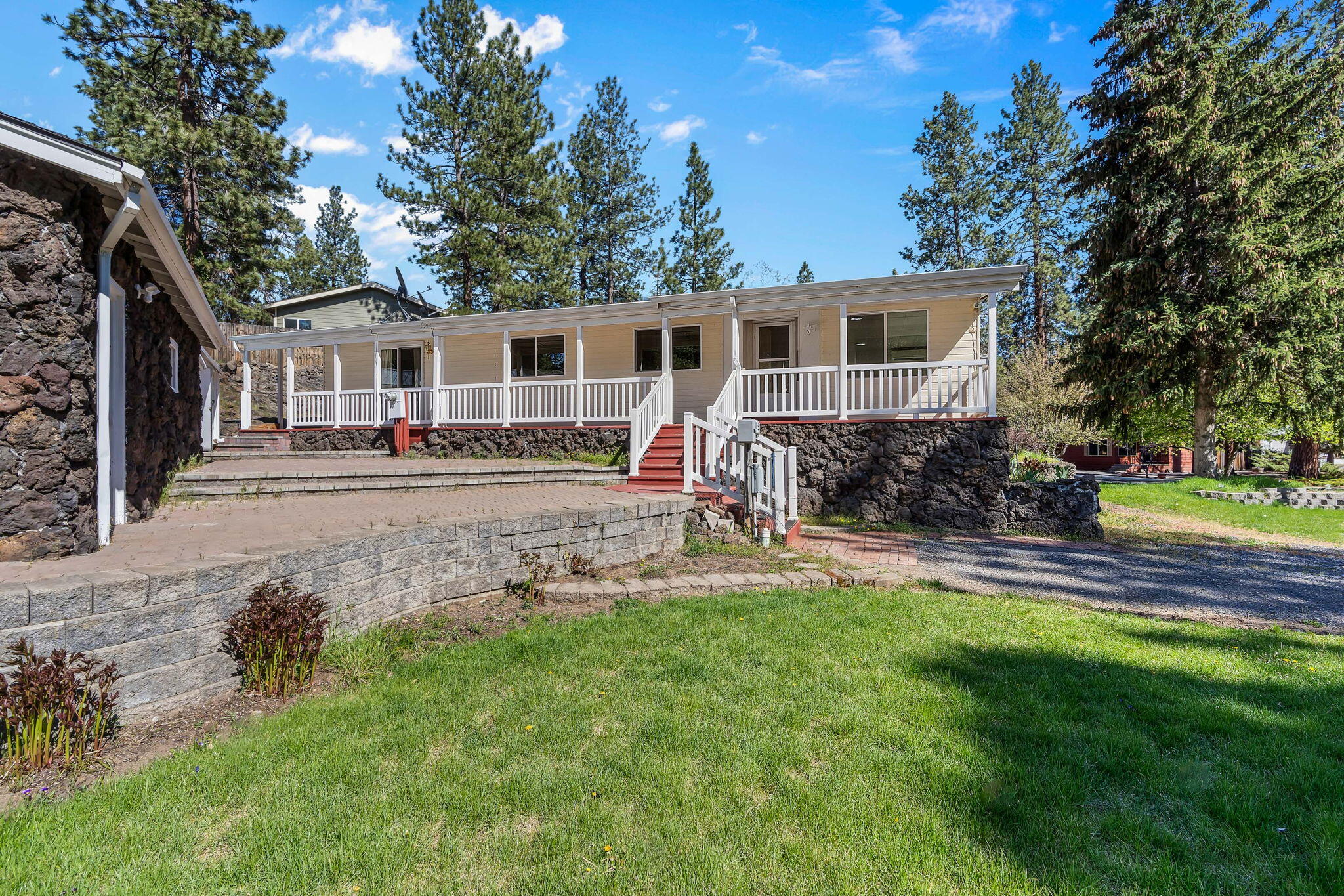 Romaine Village - Residential