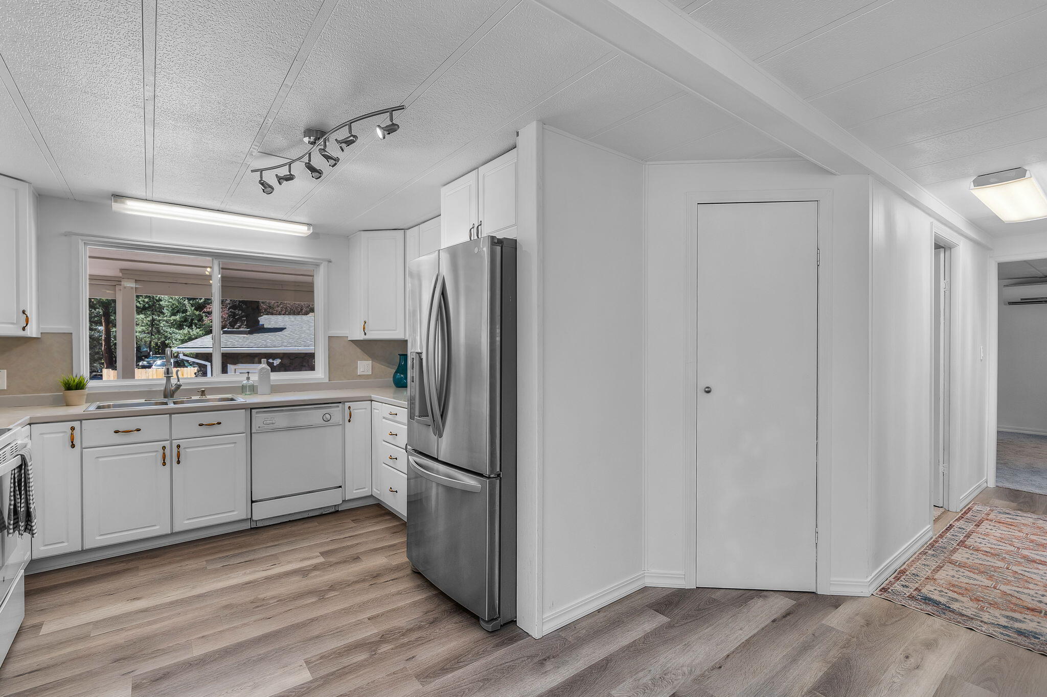 Romaine Village - Residential