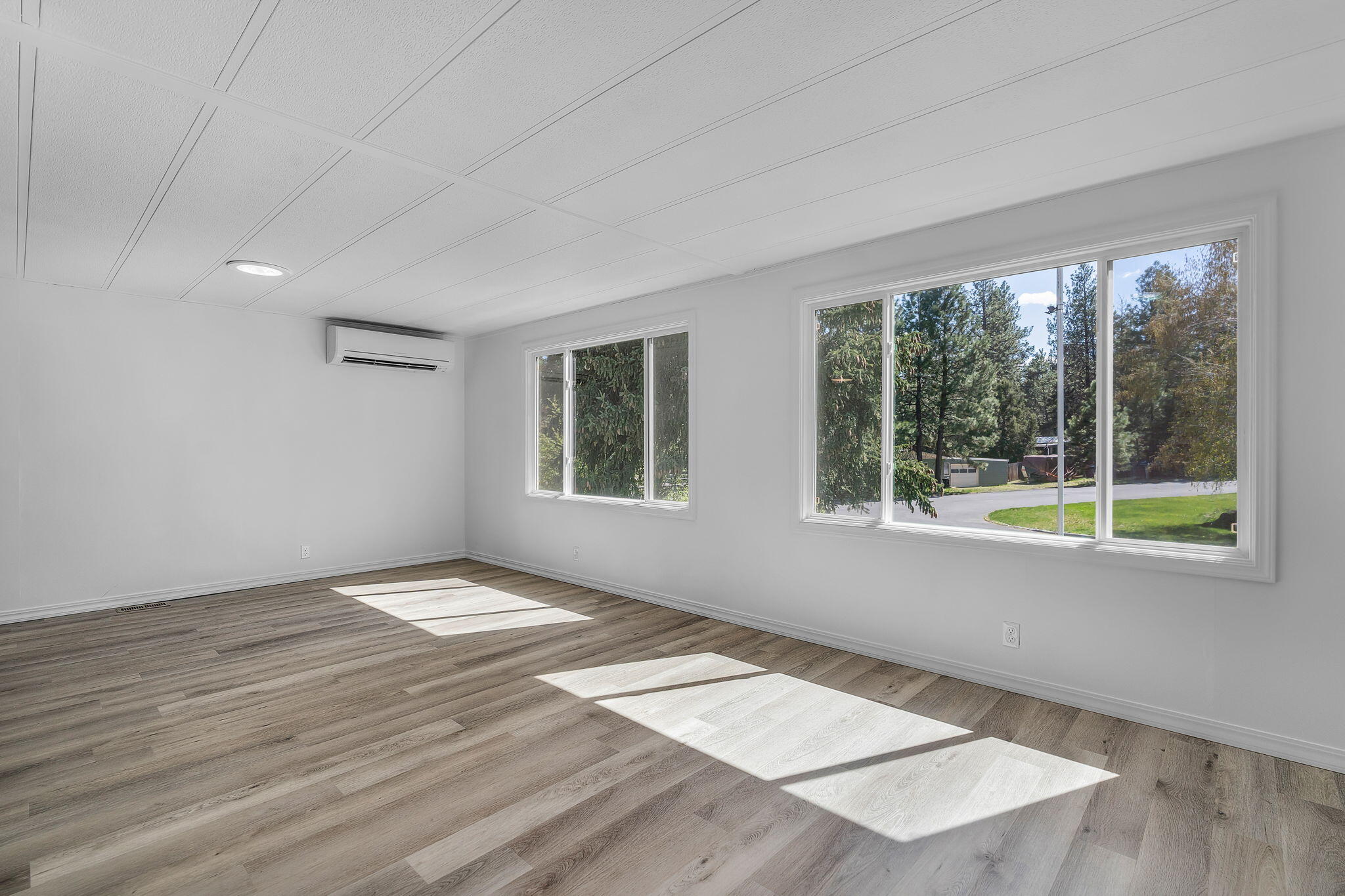 Romaine Village - Residential