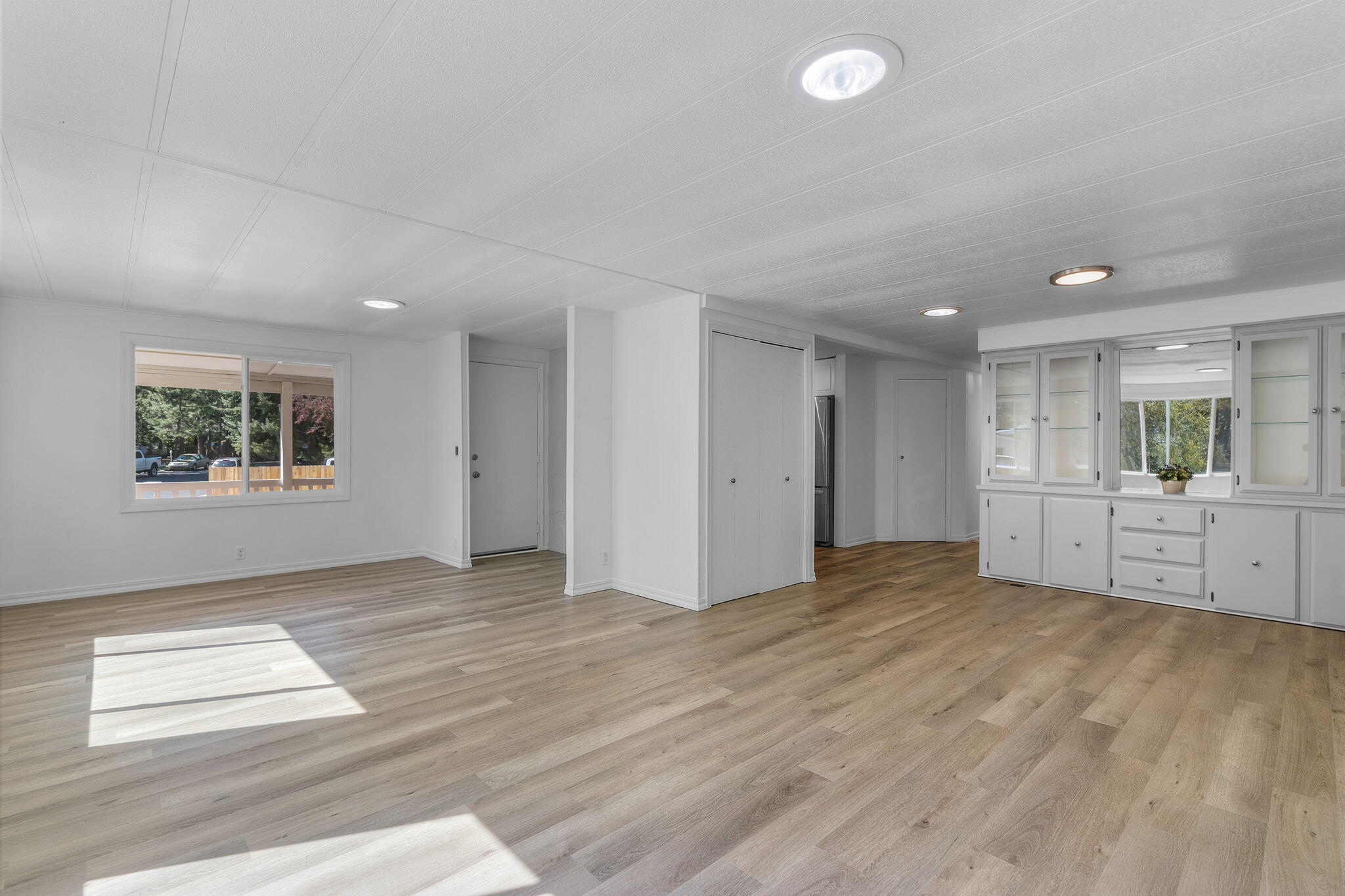 Romaine Village - Residential