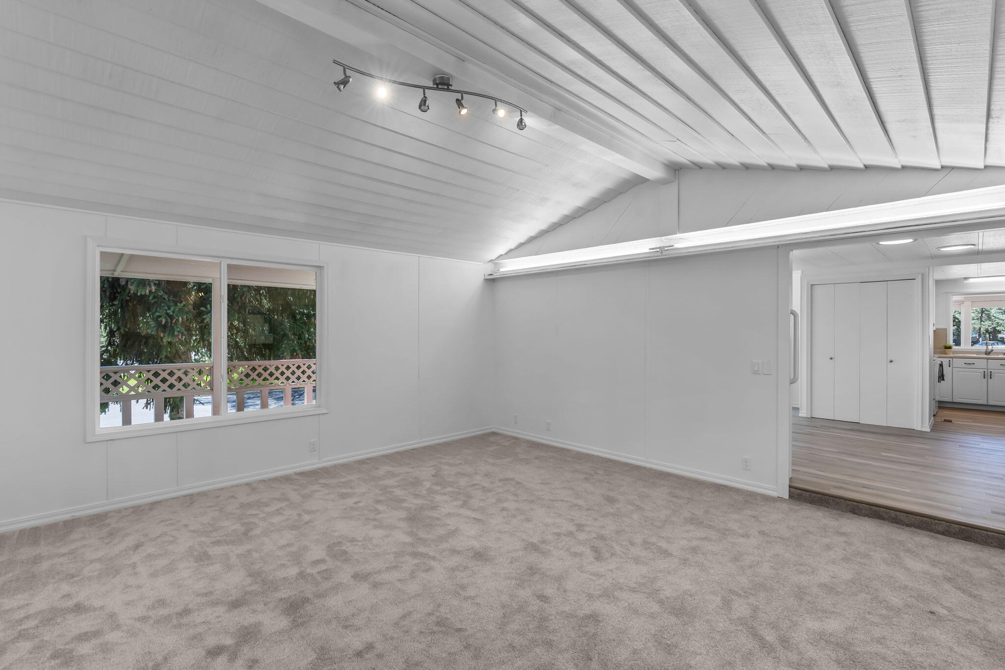 Romaine Village - Residential