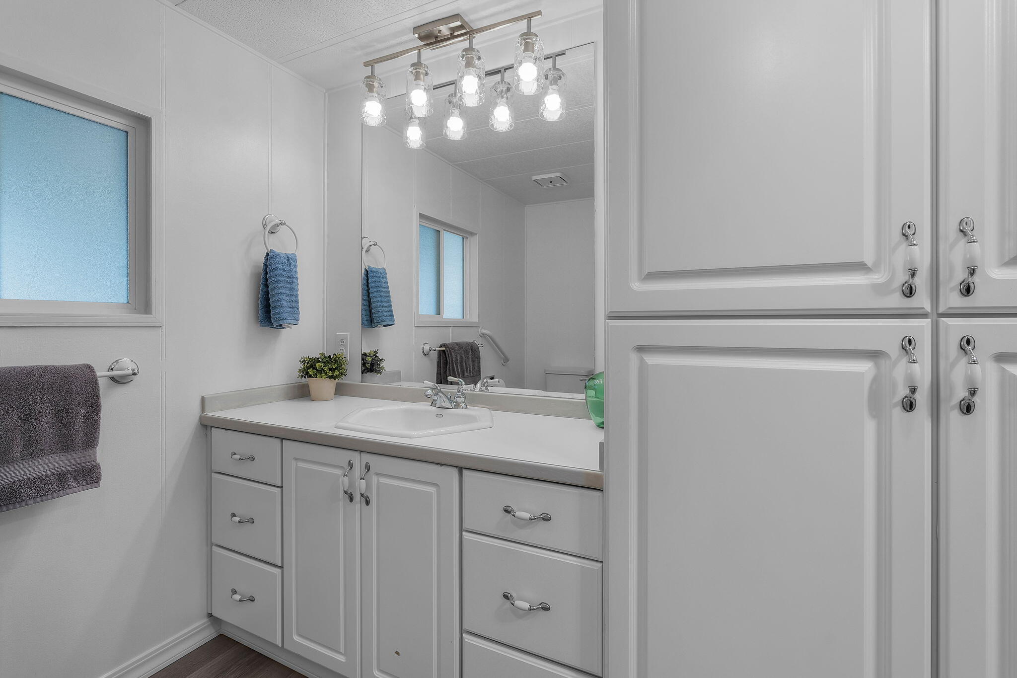 Romaine Village - Residential