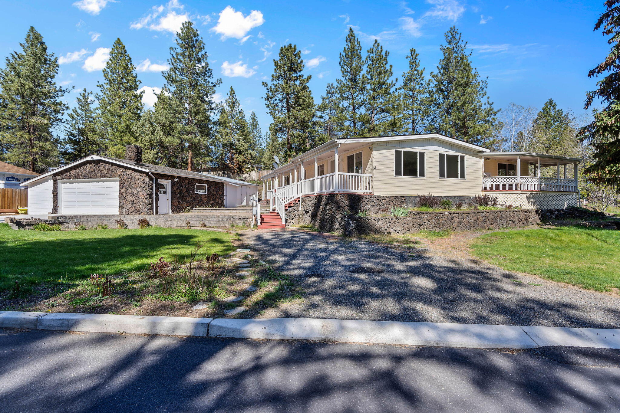 Romaine Village - Residential