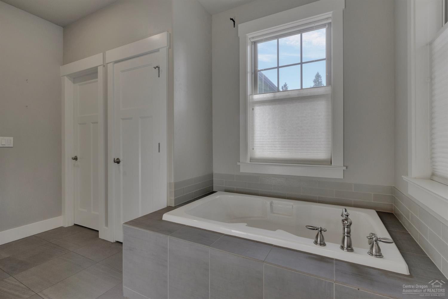 Shevlin Ridge - Residential