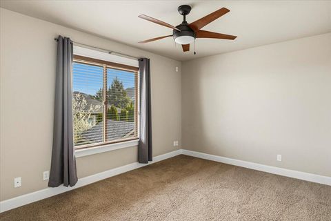 Tiny photo for 4122 SW Salmon Place, Redmond, OR 97756 (MLS # 220217364)