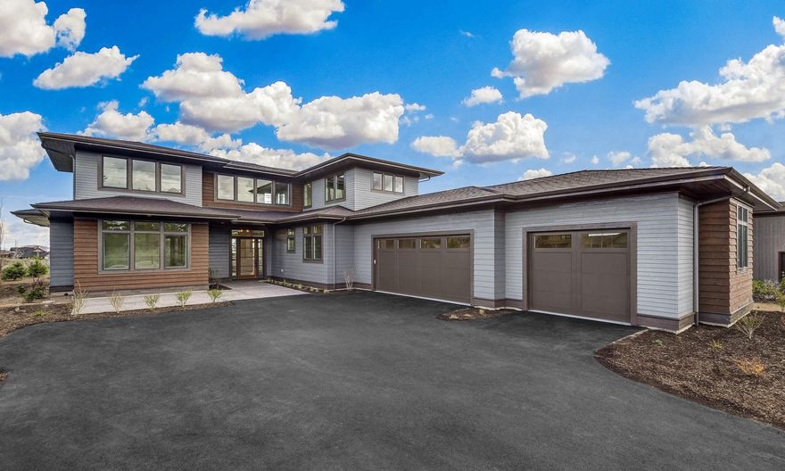 This custom home takes advantage of the best terrain and golf course views of Tetherow with unsurpassed quality and design. Perfect for indoor/outdoor entertaining, this home will feature an open great room floor plan opening to front and rear patios. A private master suite, study and jr. suite on the main level. Rec room and two additional bedrooms upstairs. Oversized 3-car garage perfect for all of your Central Oregon toys!<br><br>