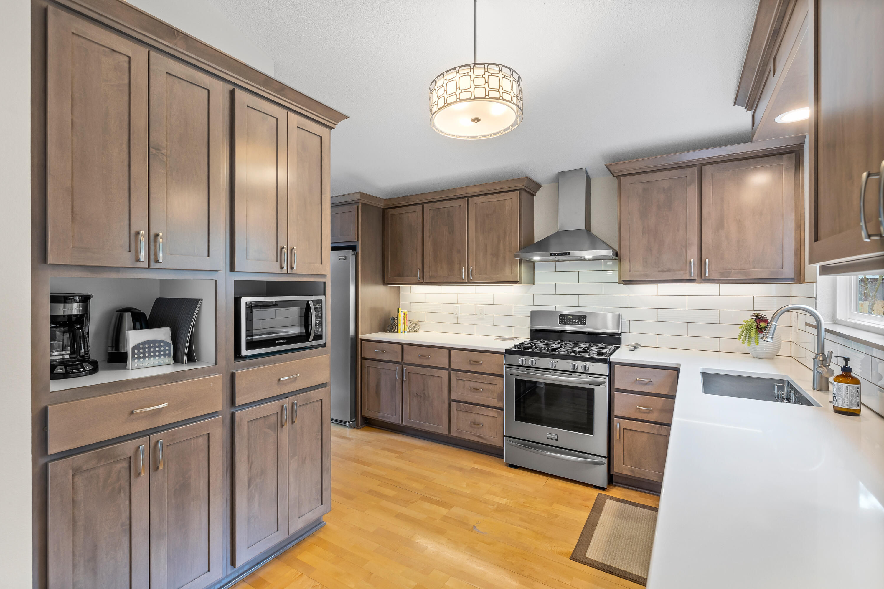 Pine West - Residential