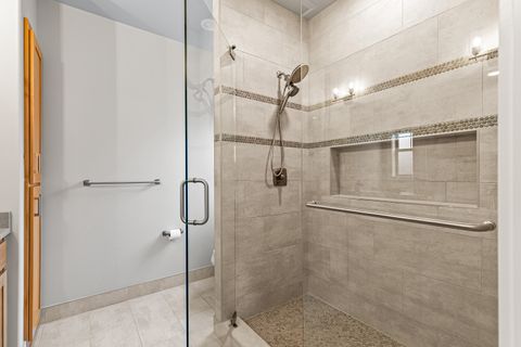 Tiny photo for 3937 Wyoming Lane, Medford, OR 97504 (MLS # 220211871)