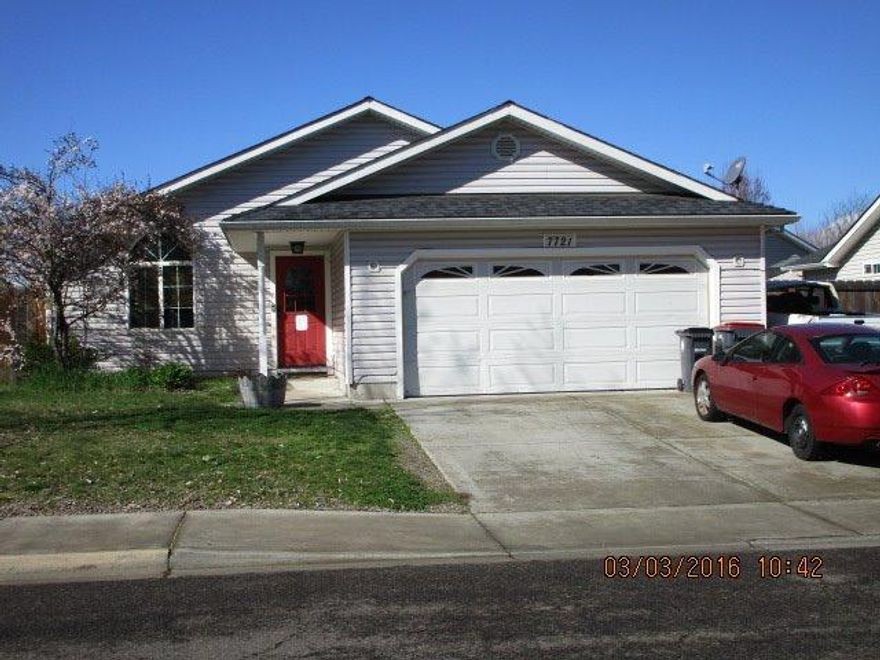 No access to the property is allowed. Property being sold occupied. It is unlawful to approach the occupants of this home. This property is now under auction terms. All offers should be submitted through the auction web site. This property is subject to a 5% buyer's premium pursuant to the Auction Terms & Conditions (minimums may apply). All auction assets will be sold subject to seller approval.