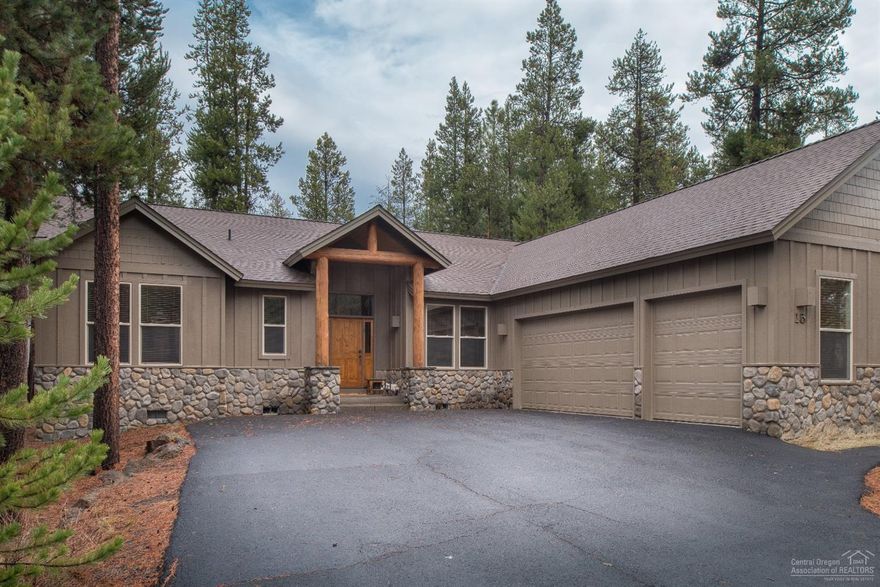 Single Level Lodge Style home with the perfect floor plan! Four Bedrooms including 2 Suites + 2 En Suites w/ Jack n' Jill bath to connect. Bonus den and/or 5th sleeping area & triple car garage! Hard wood floors, open great room floor plan w/ kitchen island, gas fireplace & nice separation of sleeping areas. Owned by the original owners & used as a second home. New exterior paint & stained decks. This home ready for your pleasure! Just off the Cottonwood exit w/ easy access to all the North End Amenities.