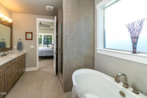 Tiny photo for 3087 NW Hidden Ridge Drive, Bend, OR 97703 (MLS # 220223107)