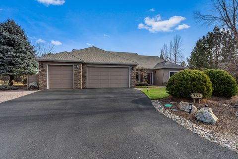 752 Crystal Falls Court Redmond OR 97756