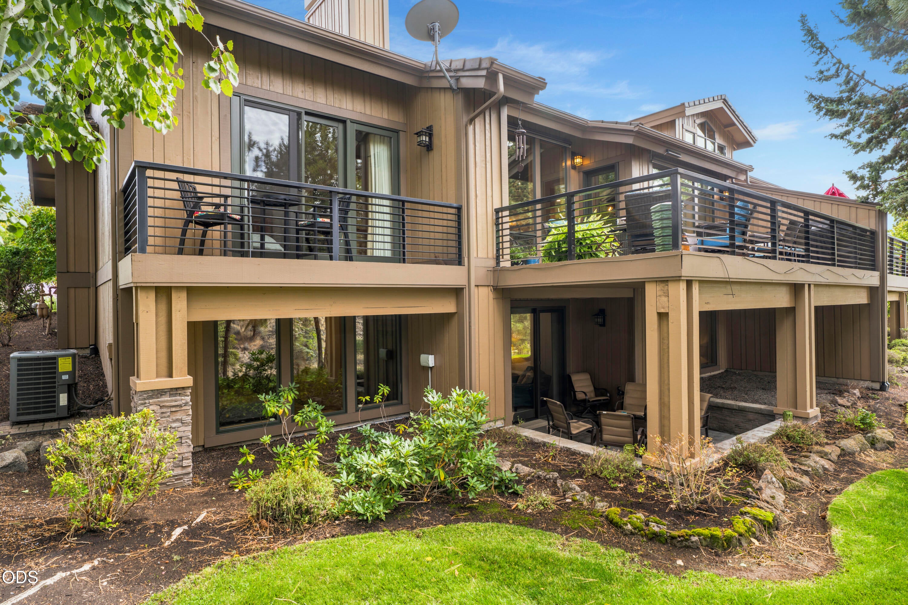 1941 NW Rivermist Drive