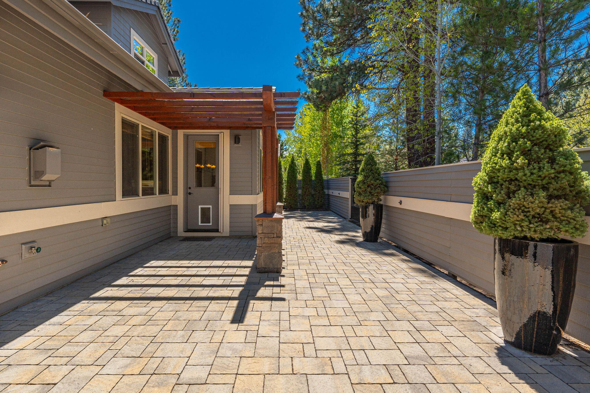 Broken Top - Residential