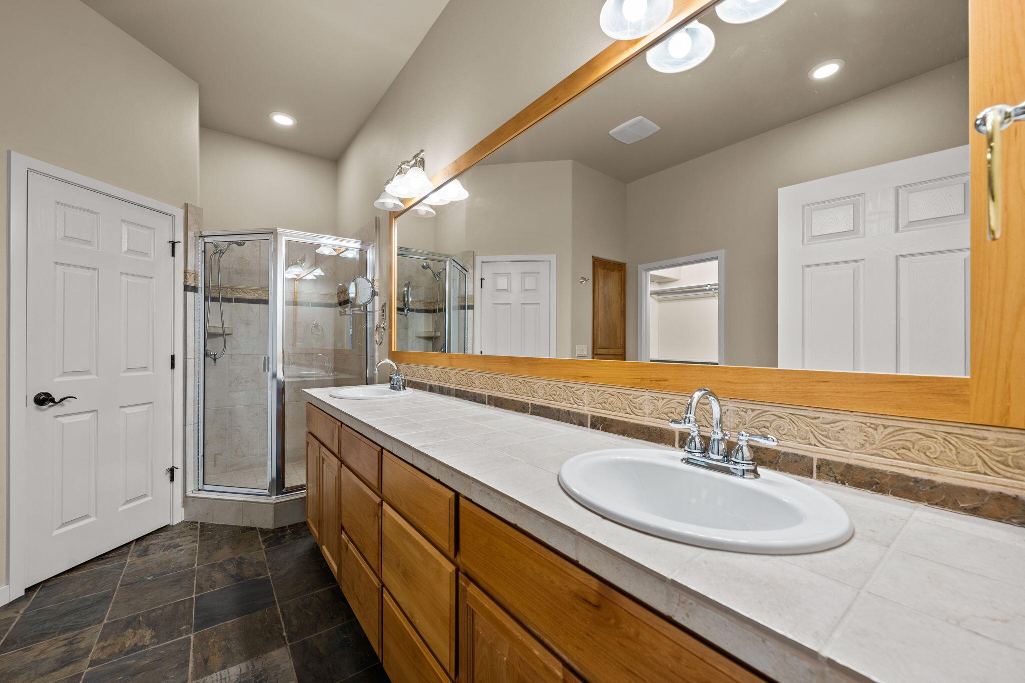 Broken Top - Residential