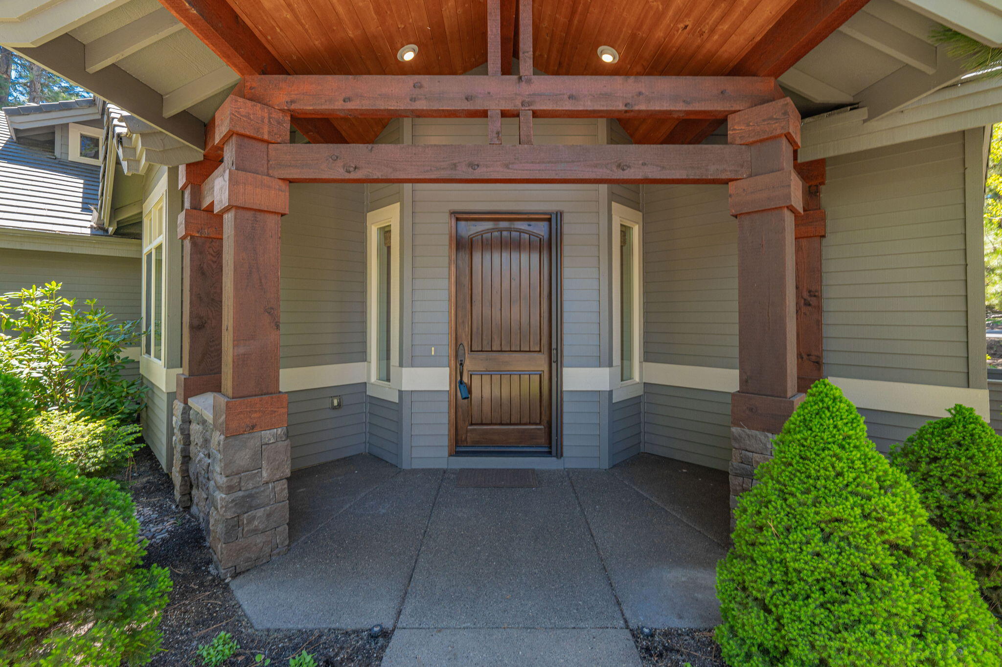 Broken Top - Residential