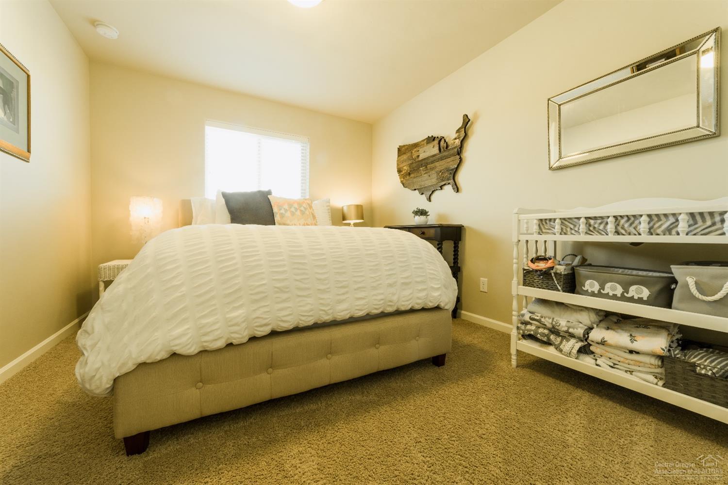 Lava Ridges - Residential