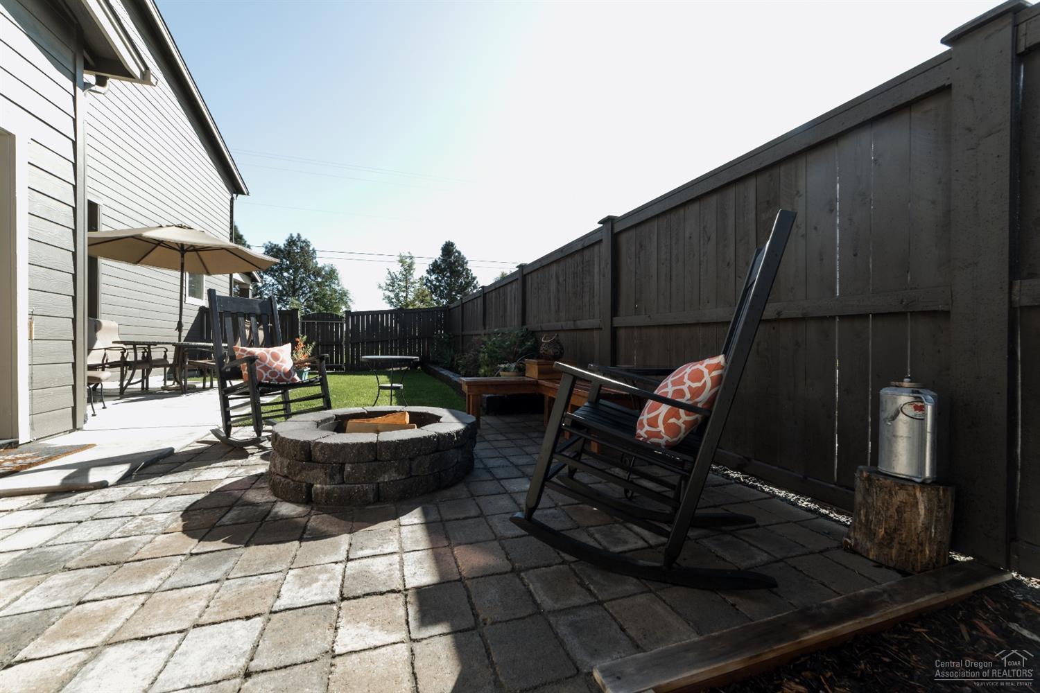 Lava Ridges - Residential