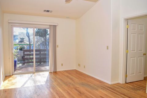 Tiny photo for 1114 -1116 Reddy Avenue, Medford, OR 97504 (MLS # 220216904)