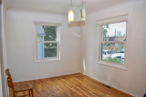 Tiny photo for 1114 -1116 Reddy Avenue, Medford, OR 97504 (MLS # 220216904)