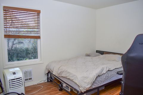 Tiny photo for 1114 -1116 Reddy Avenue, Medford, OR 97504 (MLS # 220216904)