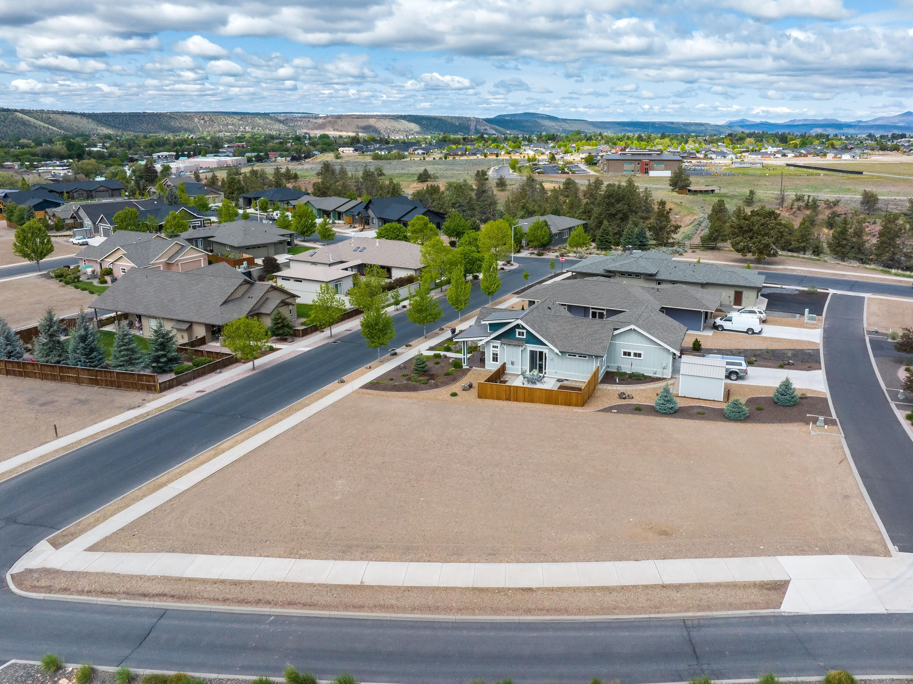 2177 NE Kokanee Way Lot 4