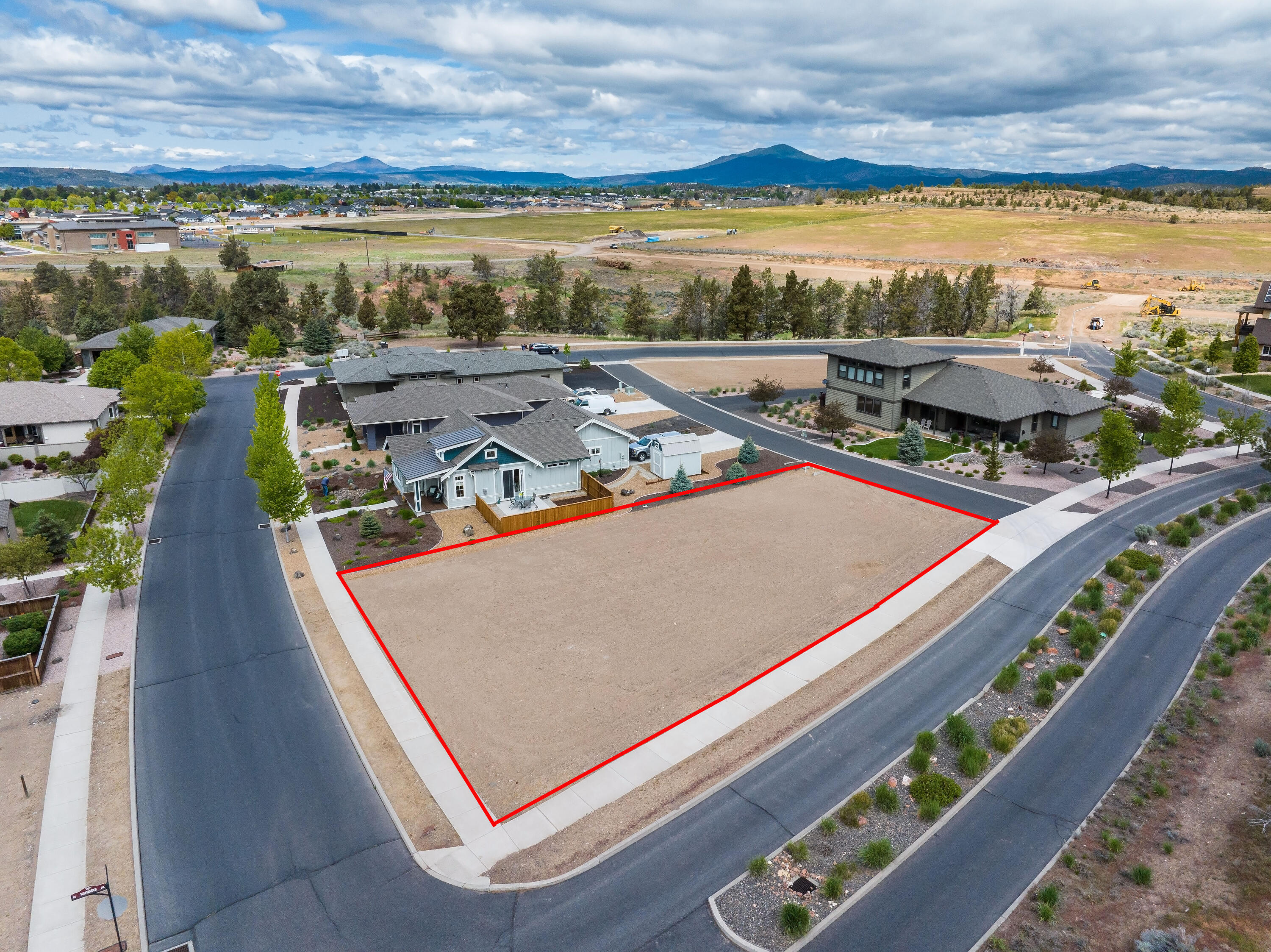 2177 NE Kokanee Way Lot 4
