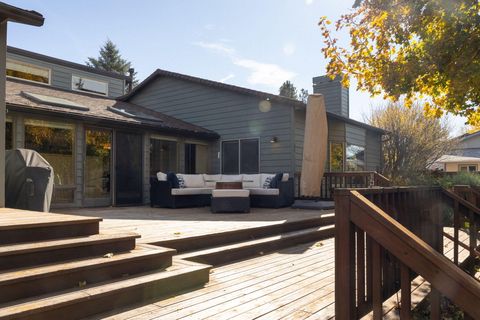 Tiny photo for 61159 Ladera Road, Bend, OR 97702 (MLS # 220211150)