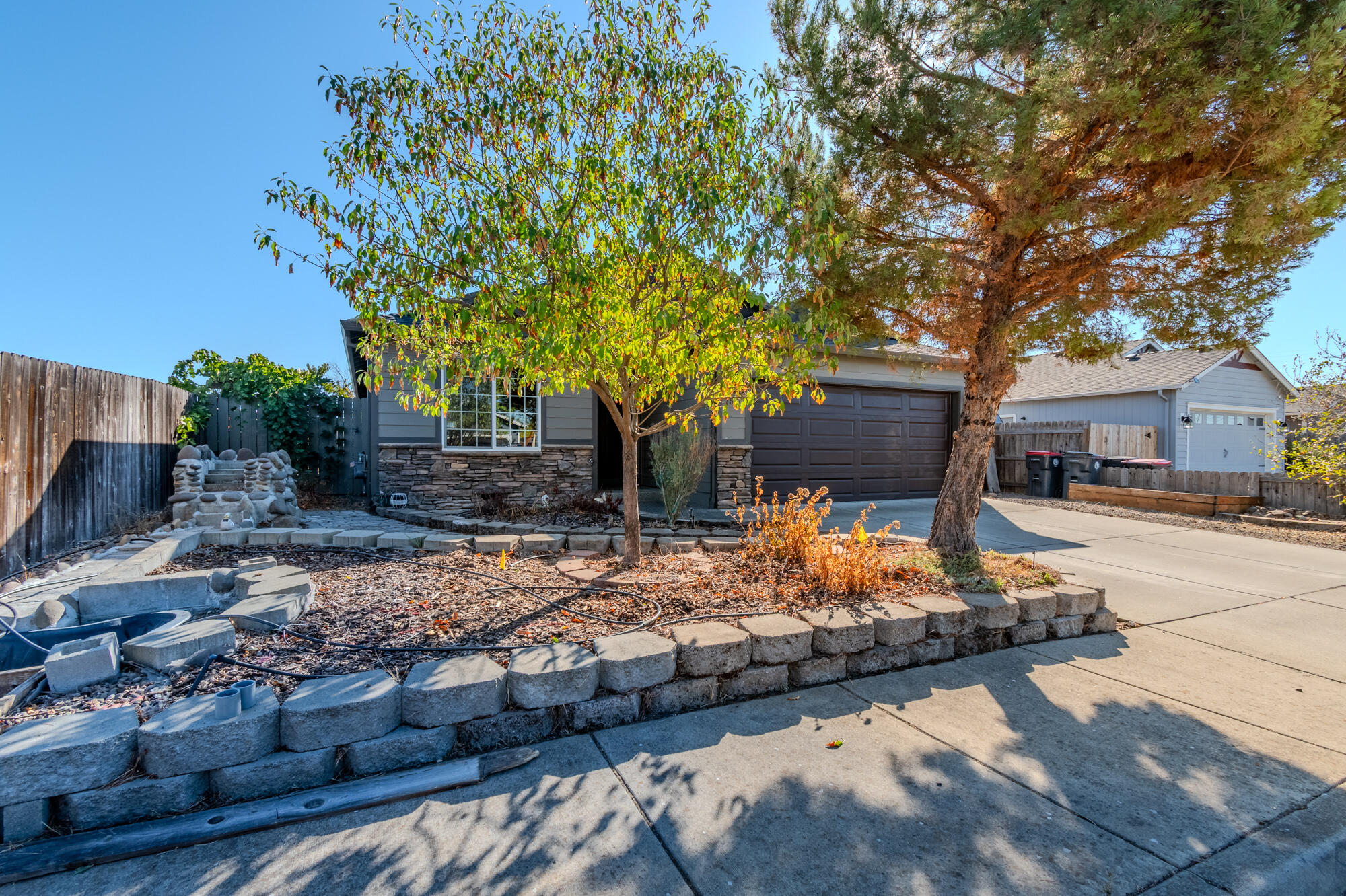 Los Robles Subdivision - Residential