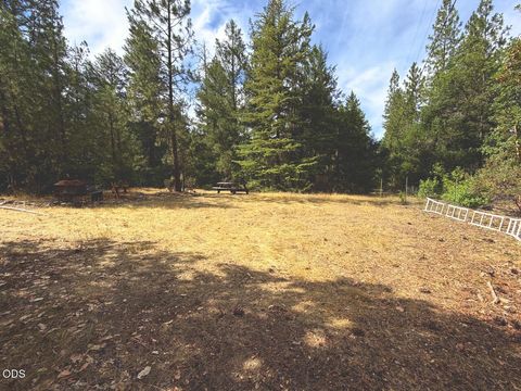 Tiny photo for 2874 Eastside Road, Jacksonville, OR 97530 (MLS # 220224632)