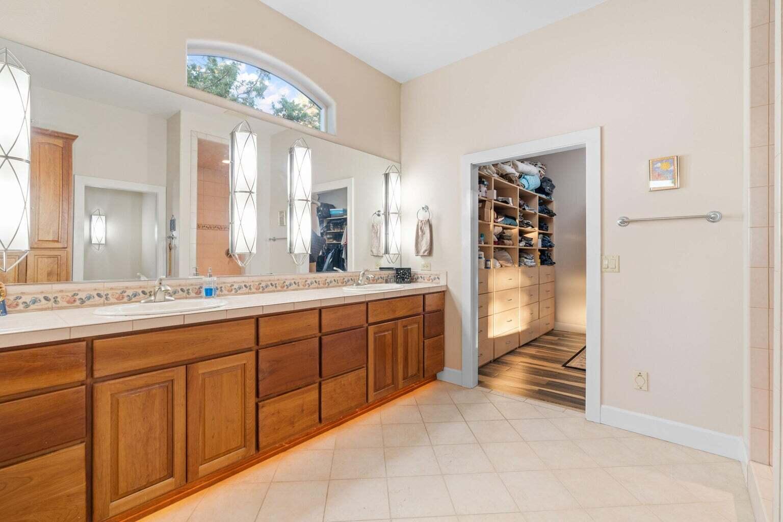 Mtn View Estate - Residential