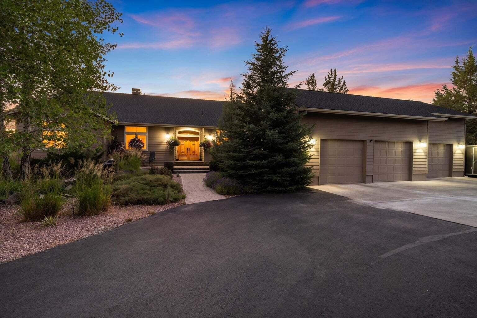 6904 SW Joshua Court