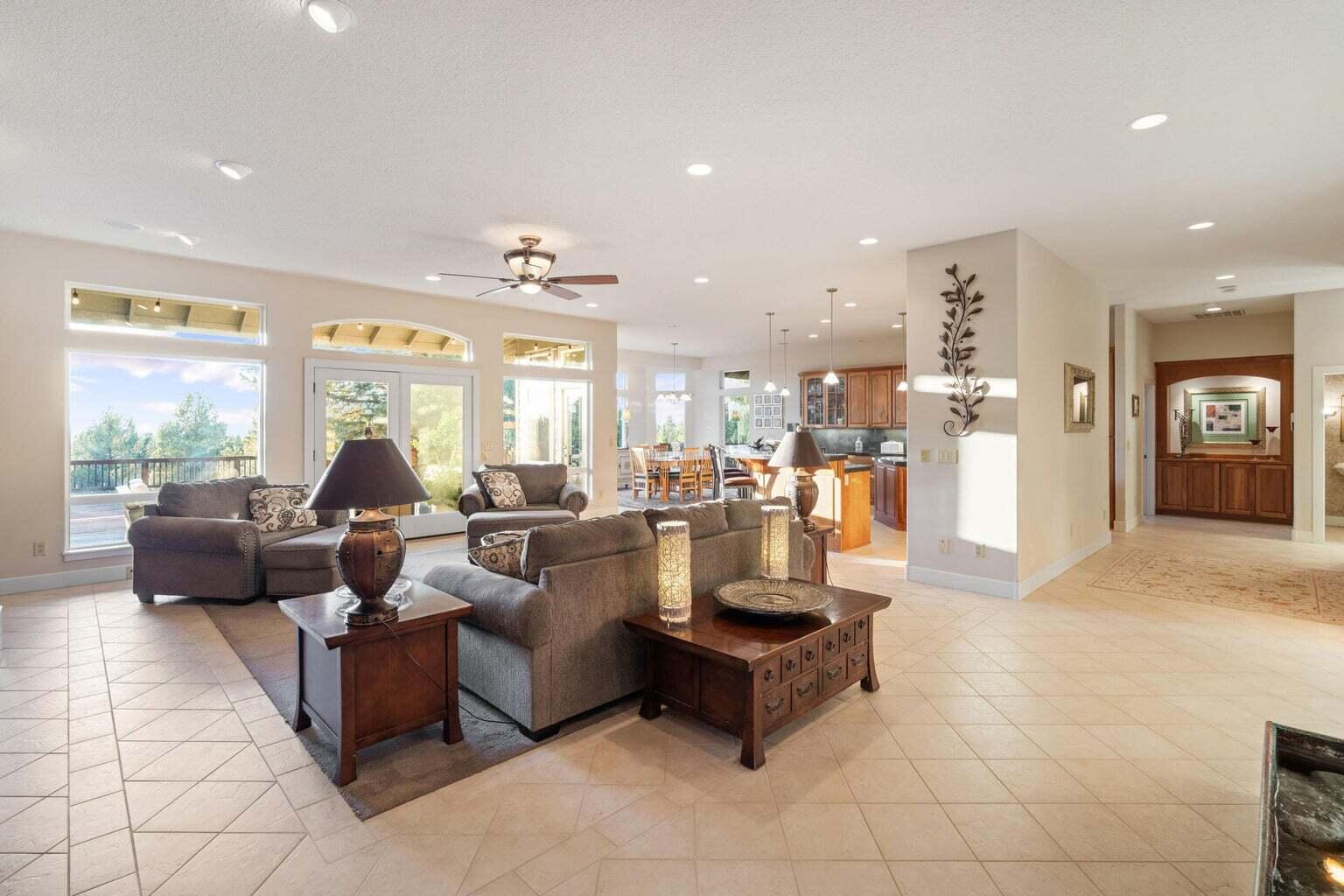 Mtn View Estate - Residential