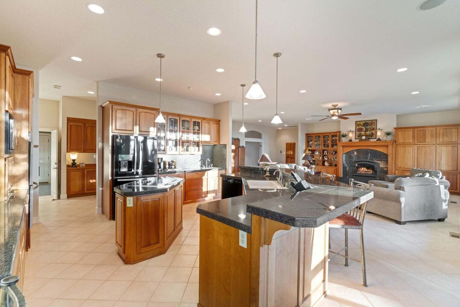 Mtn View Estate - Residential