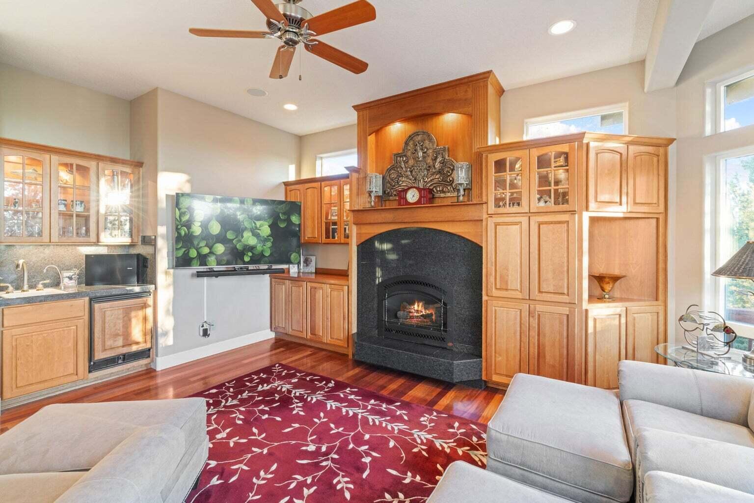 Mtn View Estate - Residential