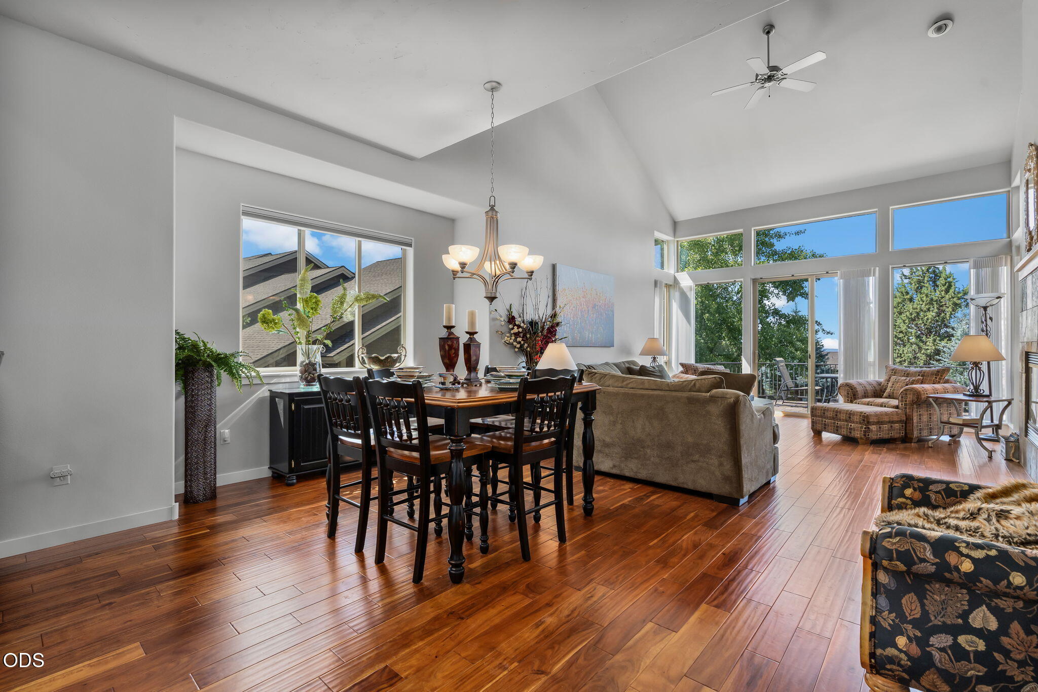 10707 Village Loop