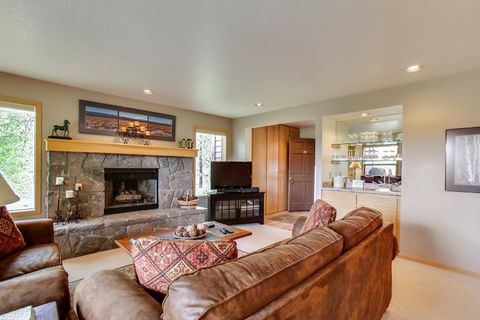 Tiny photo for 57321 Beaver Ridge Loop #1, Sunriver, OR 97707 (MLS # 220217504)