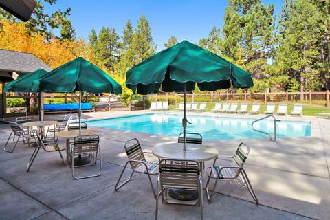 Tiny photo for 57321 Beaver Ridge Loop #1, Sunriver, OR 97707 (MLS # 220217504)