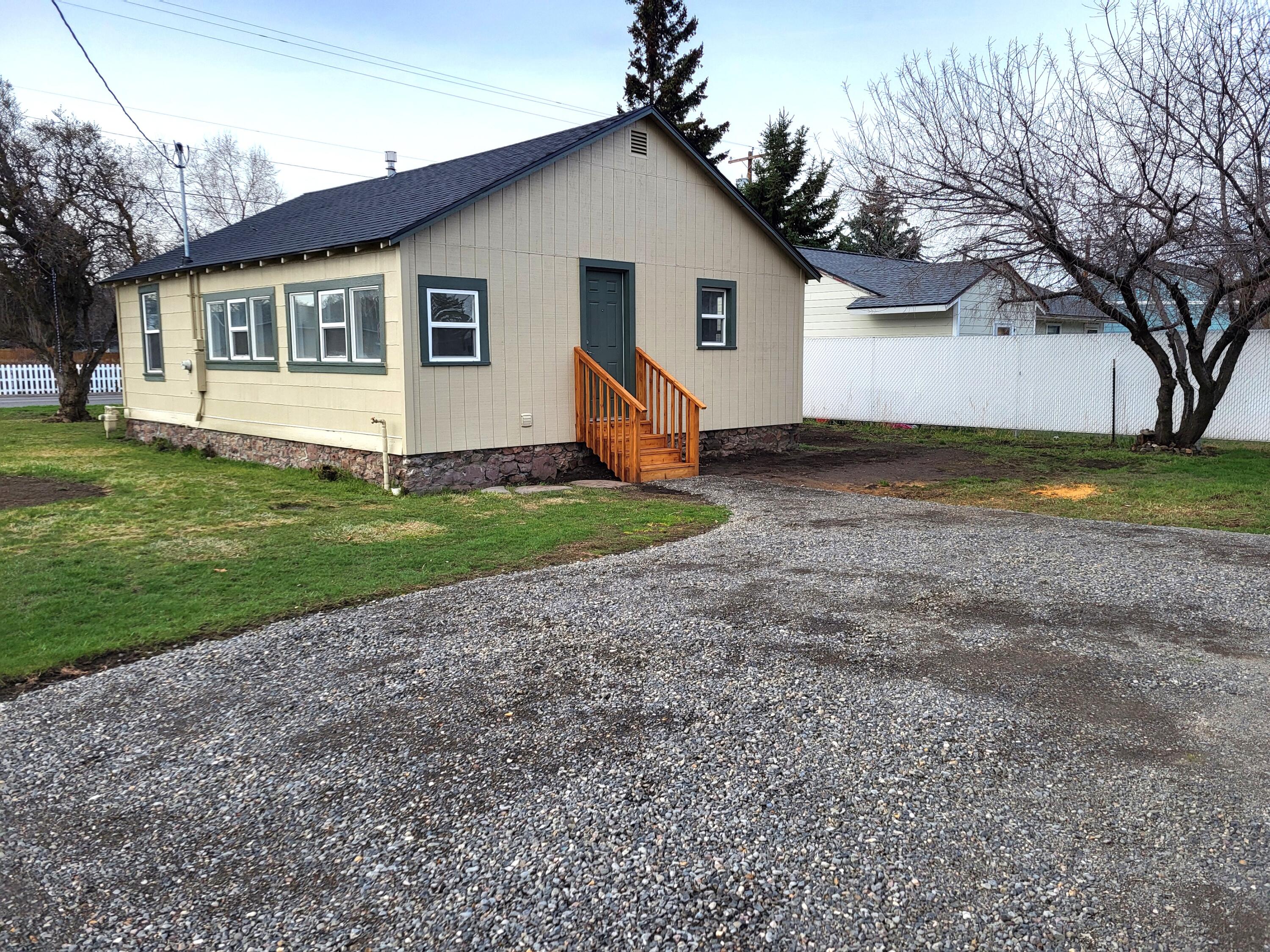 485 NE 7th Street
