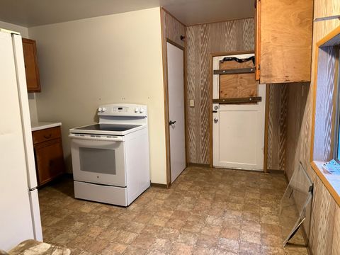 Tiny photo for 136 Hathaway Drive, Kerby, OR 97531 (MLS # 220211595)