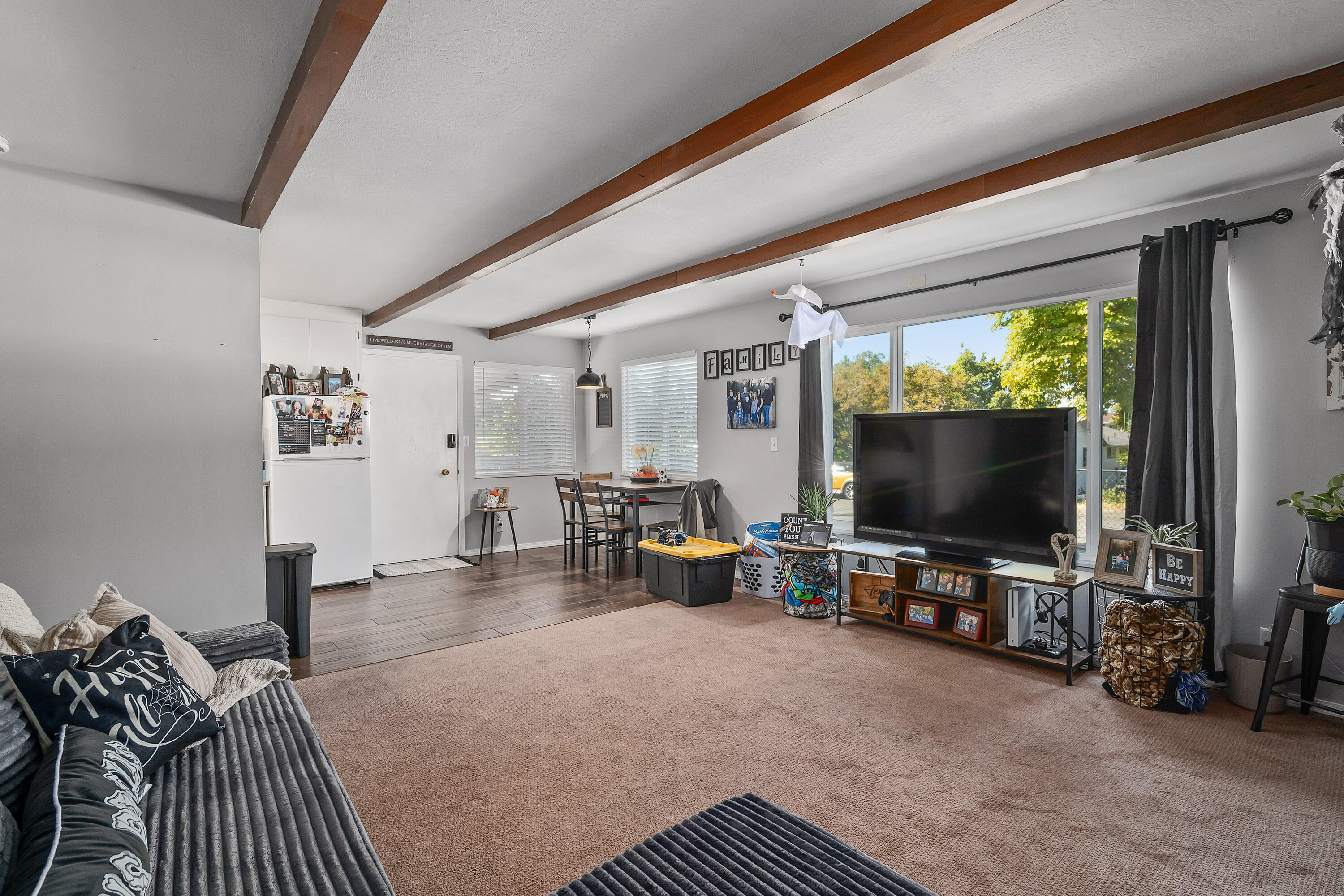 Nelson's - Residential