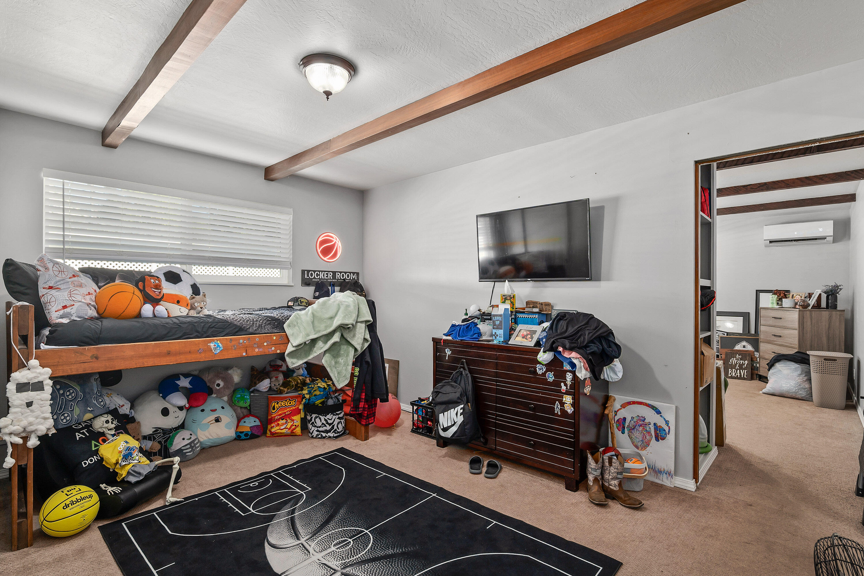 Nelson's - Residential