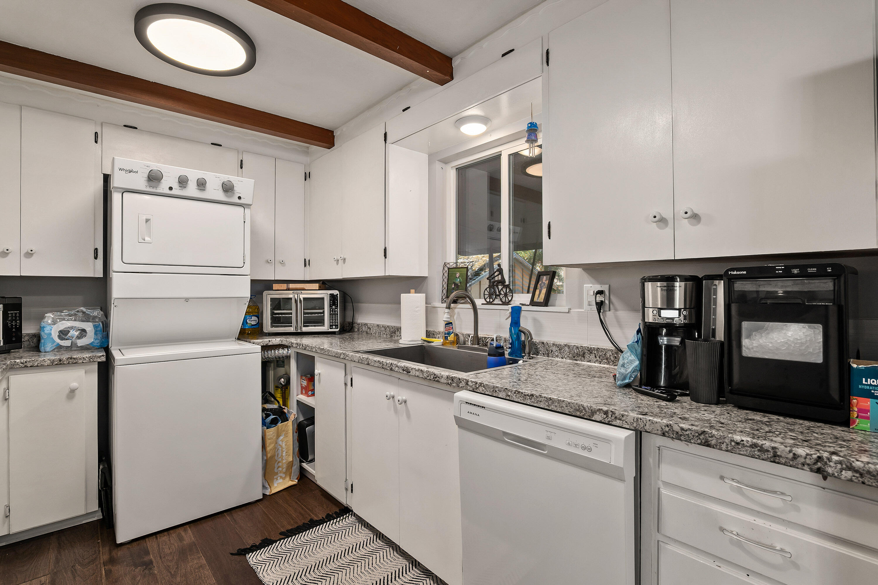 Nelson's - Residential