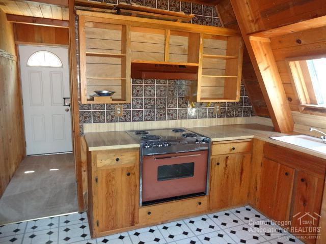 Pine Crest - Residential